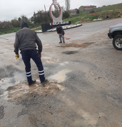 Mezarlık Altı Anayolda Bozulmalar Giderildi – Konuklar’da Ulaşım Güvenli