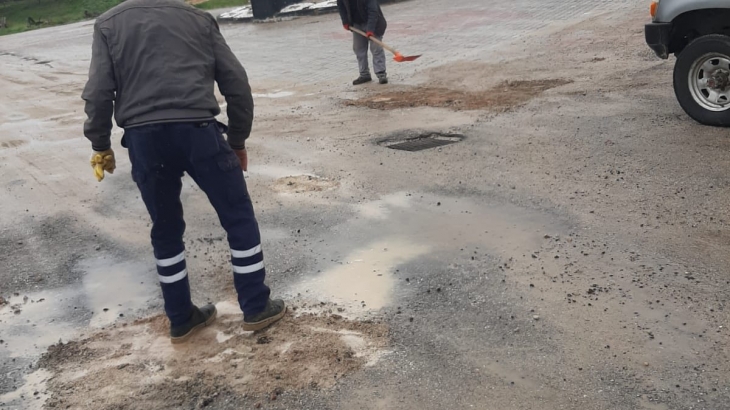 Mezarlık Altı Anayolda Bozulmalar Giderildi – Konuklar’da Ulaşım Güvenli
