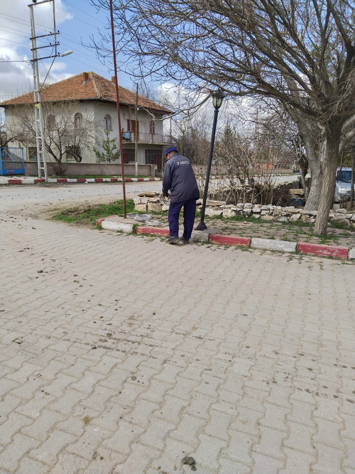 Sokak Lambalarında Bakım ve Onarım Çalışmaları Devam Ediyor: Konuklar Beldesi Güven İçinde